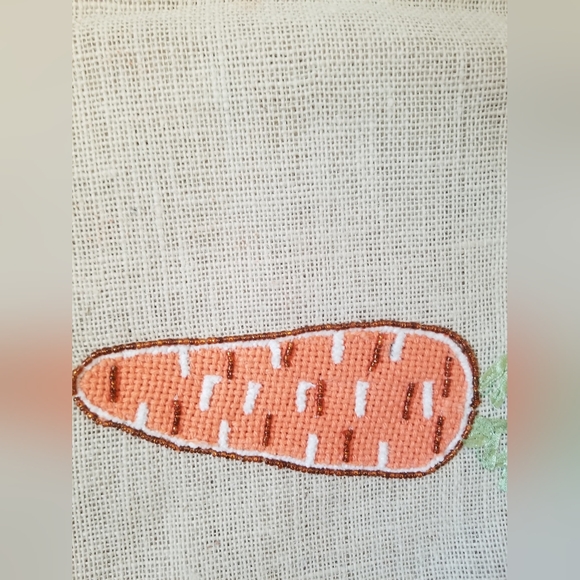 New Isaac Mizrahi Burlap Spring Easter Carrot Beaded Table Runner 14" X 72" - Picture 4 of 5